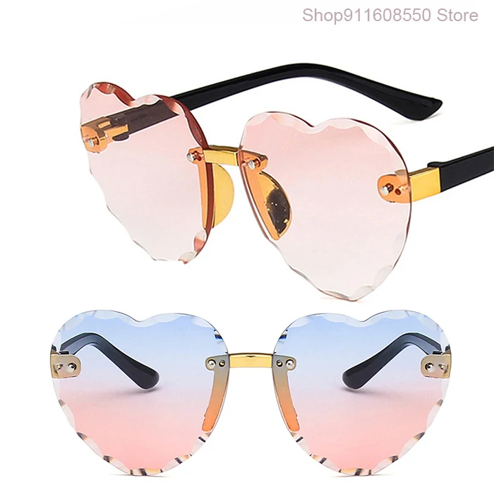 GOZLUGU 2021Children's Heart Shaped Frameless Sunglasses Thin Metal Frame UV Protection Sunglasses for Beach Holiday Festival
GOZLUGU 2021Children's Heart Shaped Frameless Sunglasses Thin Metal Frame UV Protection Sunglasses for Beach Holiday Festival