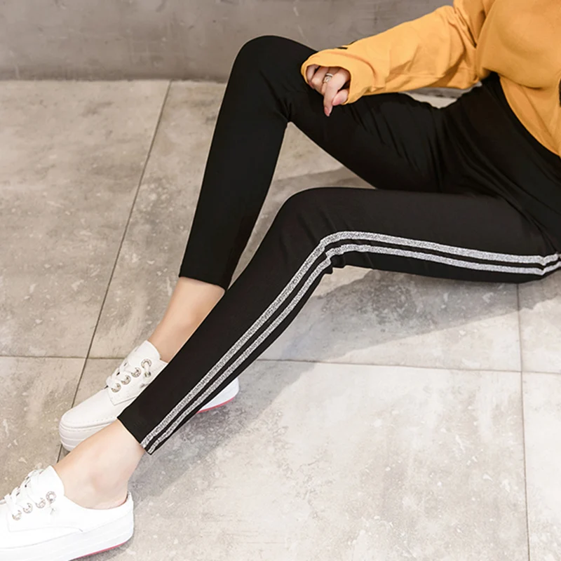 2021 INS Winter Women Solid Slim Casual Straight Pants Lady High Waist Wild Pencil Slacks Female Fashion Thin Sports Trousers
2021 INS Winter Women Solid Slim Casual Straight Pants Lady High Waist Wild Pencil Slacks Female Fashion Thin Sports Trousers
