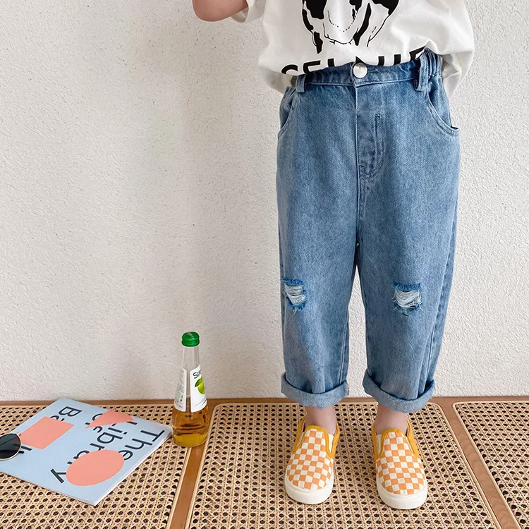 Children's Jeans Pants Spring Summer Baby Boys Girls Korean Solid Broken Hole Denim Pants 2-9 Years Kids Straight Jeans Trousers
Children's Jeans Pants Spring Summer Baby Boys Girls Korean Solid Broken Hole Denim Pants 2-9 Years Kids Straight Jeans Trousers