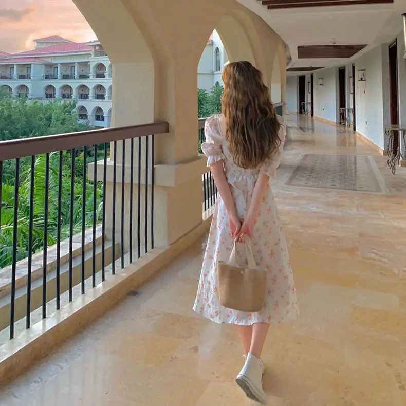 Dress Women Floral Sweet Dress Folds High Slit Sexy Short Lantern Sleeve Female Sundress Cute Girl Korean Style Fairy Elegant
Dress Women Floral Sweet Dress Folds High Slit Sexy Short Lantern Sleeve Female Sundress Cute Girl Korean Style Fairy Elegant