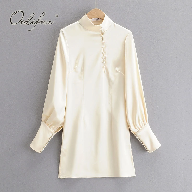 2021 Summer Vintage Women Silk Satin Dress Long Sleeve Side Slit Botton Party Mini Dress
2021 Summer Vintage Women Silk Satin Dress Long Sleeve Side Slit Botton Party Mini Dress