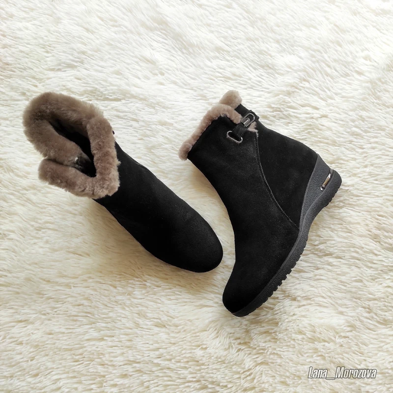 2020 New Classic Sheepskin Suede Leather Wool Fur Lined Women Ankle Winter Boots for Women Basic Snow Boots Winter Shoes Black
2020 New Classic Sheepskin Suede Leather Wool Fur Lined Women Ankle Winter Boots for Women Basic Snow Boots Winter Shoes Black
