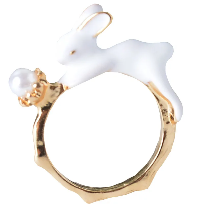 Cute little fairy white rabbit ring three-dimensional Japanese enamel color glaze exquisite cartoon ring female gift
Cute little fairy white rabbit ring three-dimensional Japanese enamel color glaze exquisite cartoon ring female gift