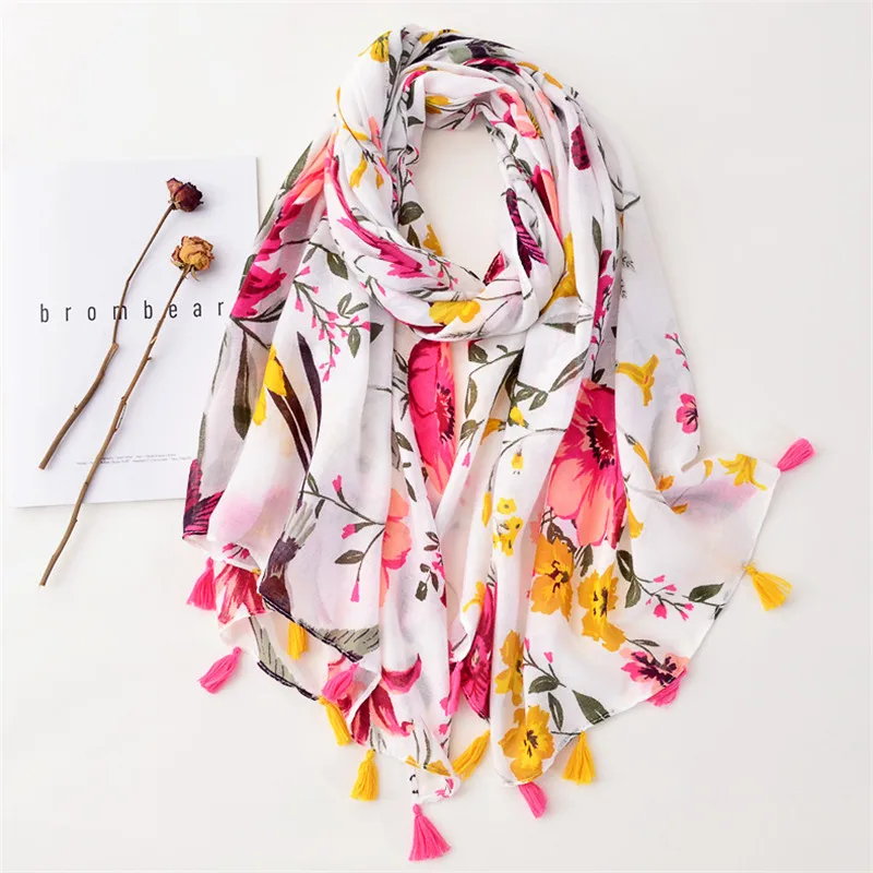 2020 Women Fashion Luxury Floral Tassel Viscose Shawl Lady High Quality Print Wrap Pashmina Stole Bufandas Muslim Hijab 180*90Cm
2020 Women Fashion Luxury Floral Tassel Viscose Shawl Lady High Quality Print Wrap Pashmina Stole Bufandas Muslim Hijab 180*90Cm