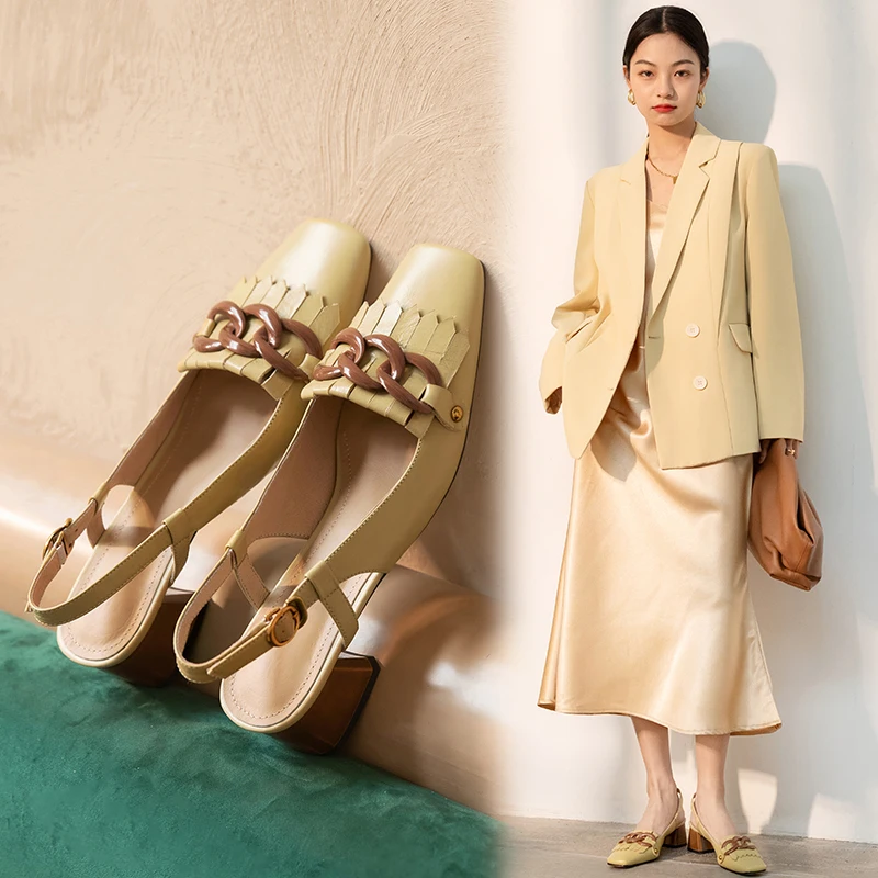Metal Decoration Shoes Woman Buckle Genuine Leather Thick Heels Pumps for Women Elegant Office Lady Women Sandals 2021 Newest
Metal Decoration Shoes Woman Buckle Genuine Leather Thick Heels Pumps for Women Elegant Office Lady Women Sandals 2021 Newest