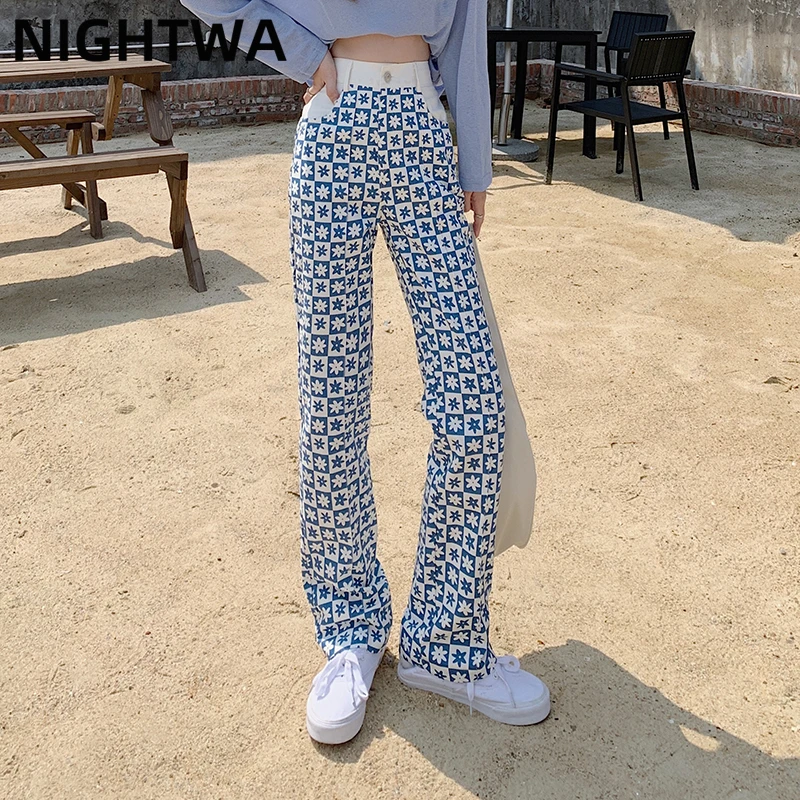 NIGHTWA Hot Blue Flowers Print Straight Leg Jeans Women Spring Casual Loose High Waist Splicing Jeans Women Blue Denim Pants
NIGHTWA Hot Blue Flowers Print Straight Leg Jeans Women Spring Casual Loose High Waist Splicing Jeans Women Blue Denim Pants