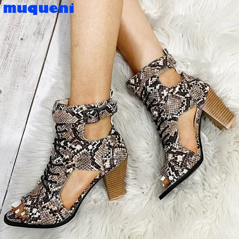 Fashion Lace Up Gladiator Sandals Women Shoes Peep Toe Thick High Heels Snake Printed Summer Female Square Heel Strap
Fashion Lace Up Gladiator Sandals Women Shoes Peep Toe Thick High Heels Snake Printed Summer Female Square Heel Strap