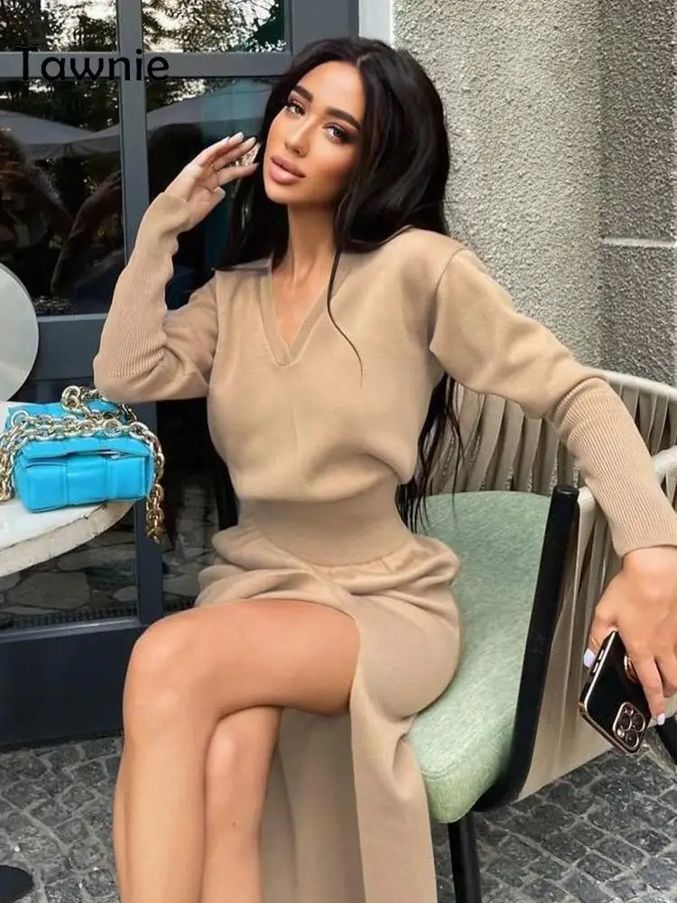 Tawnie Knitted Women's Split Midi Dress New Year 2022 Sexy Elegant V Neck Tunic Long Sleeve Loose Side Split Long Dresses
Tawnie Knitted Women's Split Midi Dress New Year 2022 Sexy Elegant V Neck Tunic Long Sleeve Loose Side Split Long Dresses