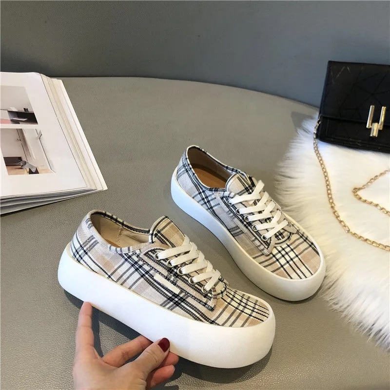 Fashion thick-soled bread shoes casual and comfortable canvas shoes for female students outdoor comfortable non-slip flat shoes
Fashion thick-soled bread shoes casual and comfortable canvas shoes for female students outdoor comfortable non-slip flat shoes