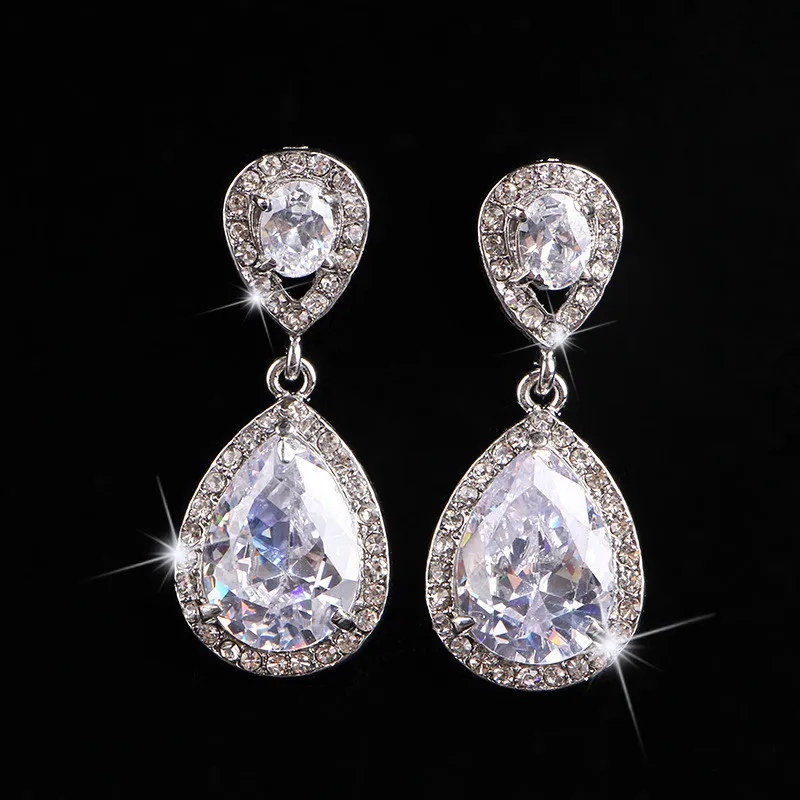Luxury Design Water Drop Shaped Cubic Zirconia Crystal Earrings for Women Romantic Wedding Jewelry
Luxury Design Water Drop Shaped Cubic Zirconia Crystal Earrings for Women Romantic Wedding Jewelry