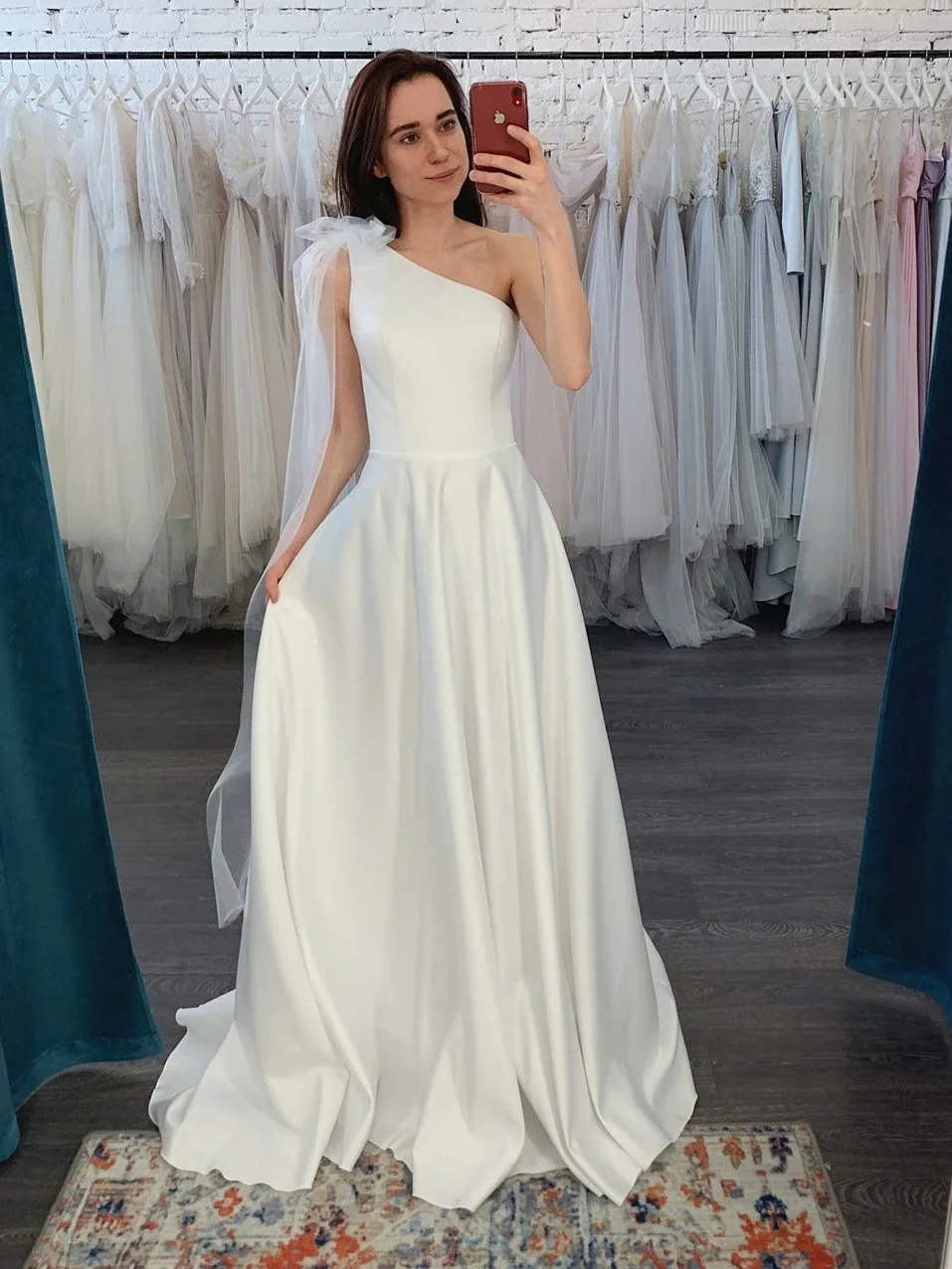 YiMinpwp One Shoulder Wedding Dresses With Detachable Train A Line Simple Bridal Gowns свадебное платье vestidos de novia
YiMinpwp One Shoulder Wedding Dresses With Detachable Train A Line Simple Bridal Gowns свадебное платье vestidos de novia