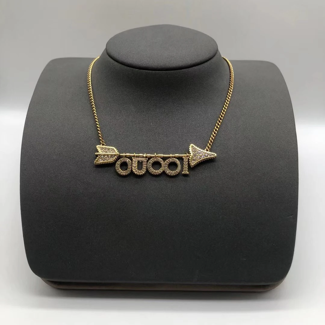 S925 standard Sterling Silver brand luxury 2021 fashion trend one arrow heart piercing jewelry necklace men and women
S925 standard Sterling Silver brand luxury 2021 fashion trend one arrow heart piercing jewelry necklace men and women