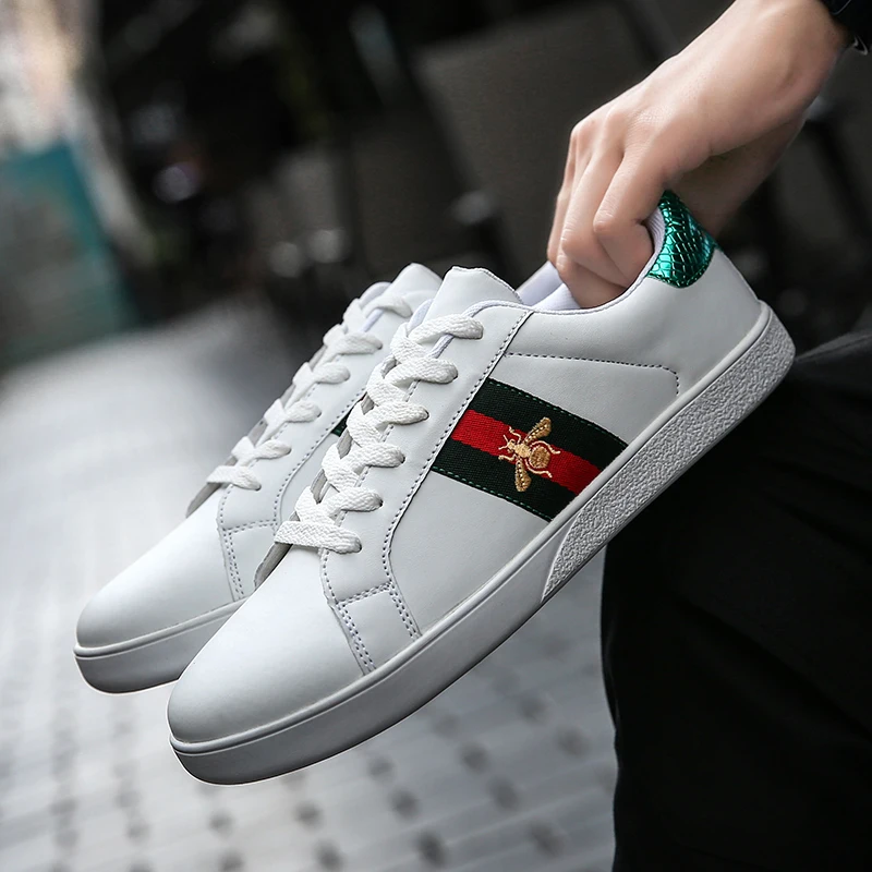 Men's Casual Sneakers Brand Flat Shoes High Quality Designer Sports Shoes Fashion Trend Men Shoes Soft Bottom Summer Breathable
Men's Casual Sneakers Brand Flat Shoes High Quality Designer Sports Shoes Fashion Trend Men Shoes Soft Bottom Summer Breathable