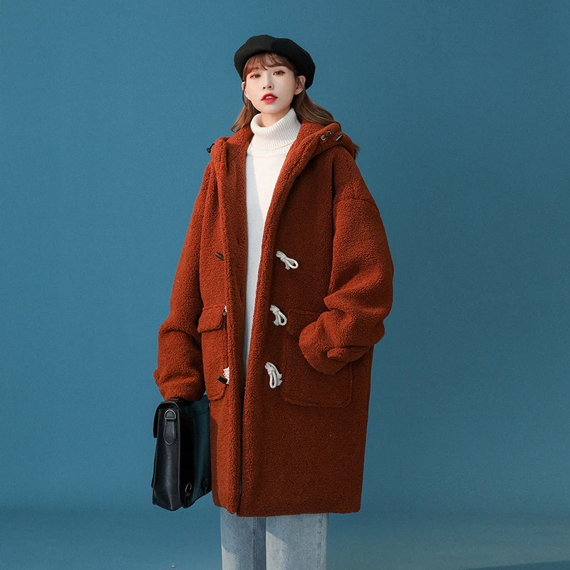 Horn Buttons Hooded Overcoat for Women 2021 Winter Thick Warm Mid-Length Lambswool Jacket Windbreaker Female Woolen Coat
Horn Buttons Hooded Overcoat for Women 2021 Winter Thick Warm Mid-Length Lambswool Jacket Windbreaker Female Woolen Coat