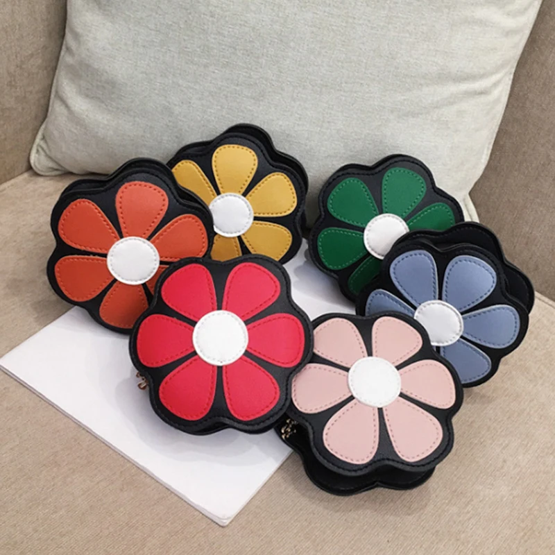 Детские сумки через плечо, маленькие модные Универсальные повседневные милые сумки через плечо из искусственной кожи в форме цветка в Коре... 
Детские сумки через плечо, маленькие модные Универсальные повседневные милые сумки через плечо из искусственной кожи в форме цветка в Коре...