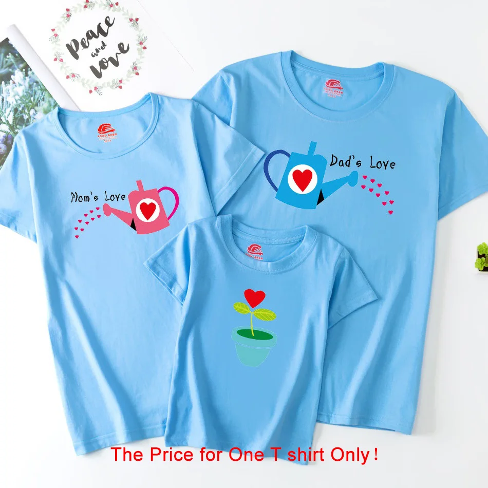 Mom Dad Love Watering Baby Flower T Shirt Boy Girl Summer Family Matching Outfit Mother Kids Graphic Tees Tops Children Tshirt
Mom Dad Love Watering Baby Flower T Shirt Boy Girl Summer Family Matching Outfit Mother Kids Graphic Tees Tops Children Tshirt