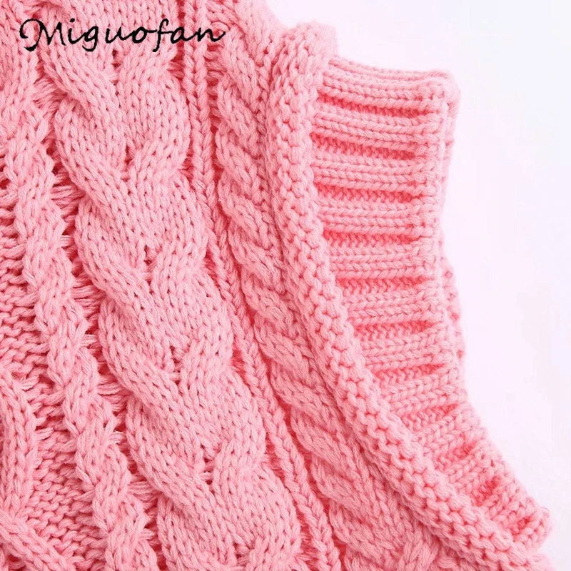 Miguofan pink sweater vest sleeveless knitted pullover vintage ladies crop sweater winter tops casual pull femme za 2020 autumn 
Miguofan pink sweater vest sleeveless knitted pullover vintage ladies crop sweater winter tops casual pull femme za 2020 autumn