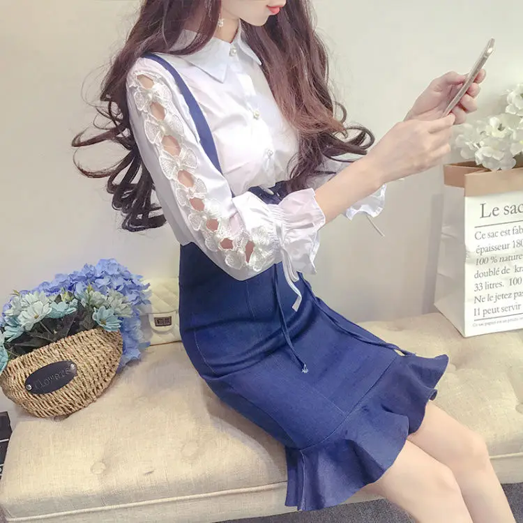 2020 Fashion Women Sweet Suspender Skirt Suits Female Hollow Out Lace Shirt + Mini Slim Fishtail Skirt Elegant 2 Piece Set Z287
2020 Fashion Women Sweet Suspender Skirt Suits Female Hollow Out Lace Shirt + Mini Slim Fishtail Skirt Elegant 2 Piece Set Z287