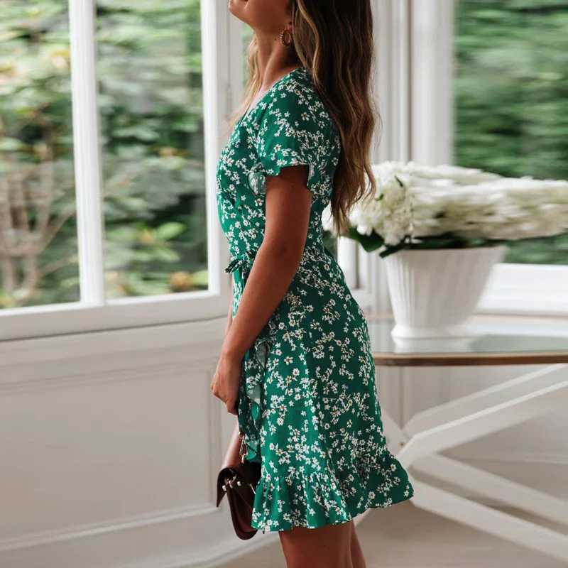 Boho Floral Print Ruffles Women Dress 2021 Summer Sexy V Neck Short Sleeve A Line Chiffon Casual Mini Beach Vacation Dresses
Boho Floral Print Ruffles Women Dress 2021 Summer Sexy V Neck Short Sleeve A Line Chiffon Casual Mini Beach Vacation Dresses
