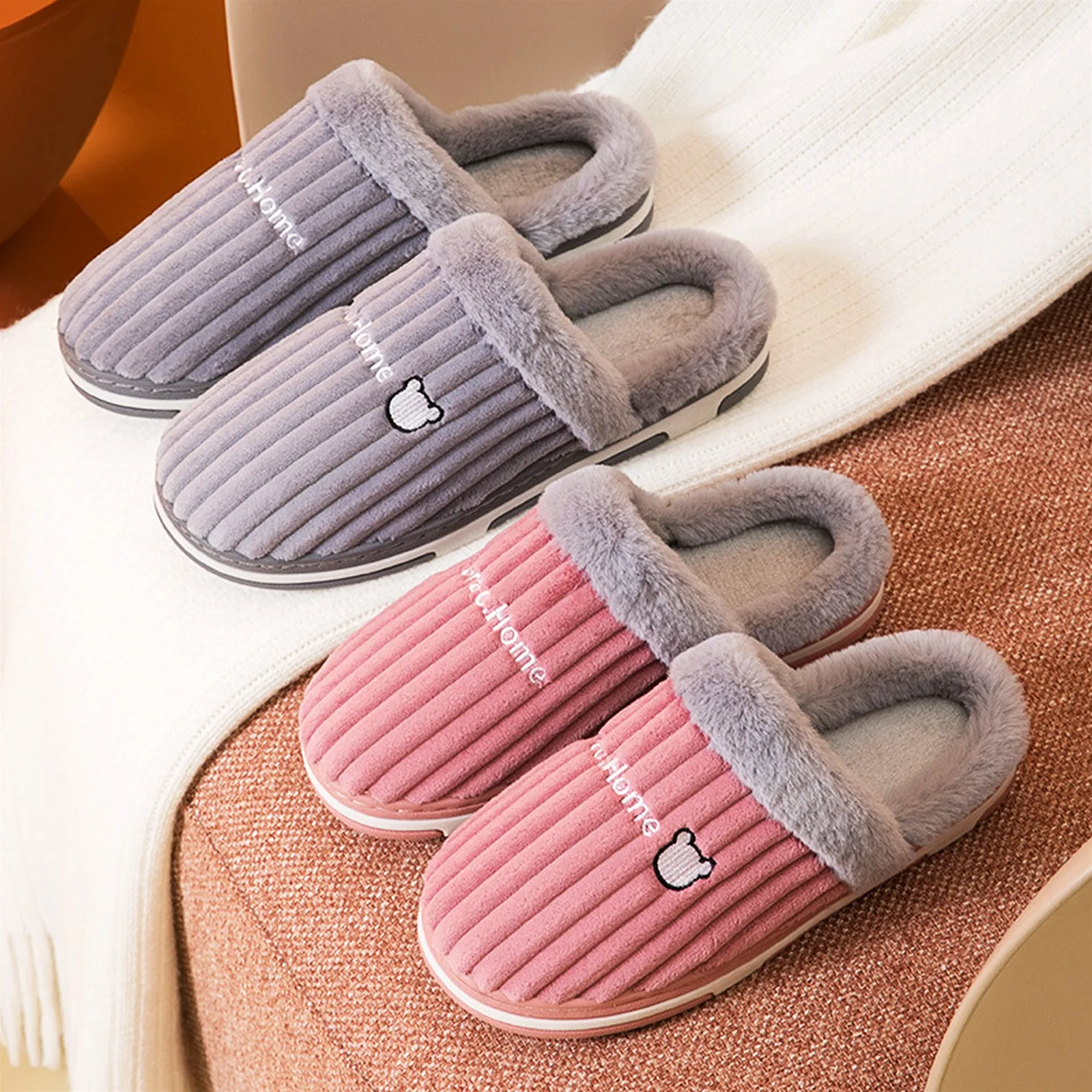 Winter Unisex Indoor Furry Shoes Cute Bear Soft Fashion Fur Slides Women Non-slip Warm Thicken Comfortable Flats Plush Slippers
Winter Unisex Indoor Furry Shoes Cute Bear Soft Fashion Fur Slides Women Non-slip Warm Thicken Comfortable Flats Plush Slippers