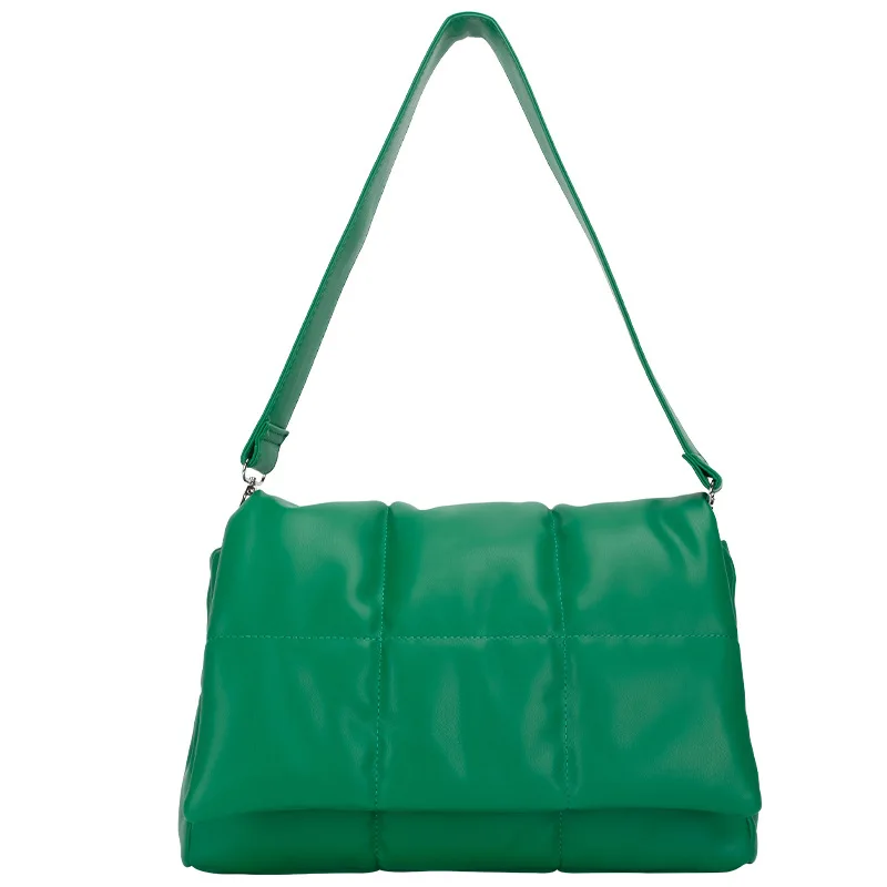 Women's Popular Sponge Soft Shoulder Single Shoulder Messenger Bag 2021 New Leisure Baita Large Capacity Fashion Shopping Bag
Women's Popular Sponge Soft Shoulder Single Shoulder Messenger Bag 2021 New Leisure Baita Large Capacity Fashion Shopping Bag