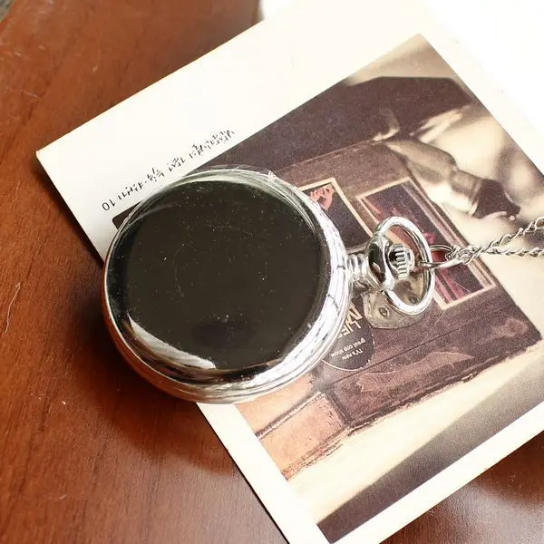 Retro Style Men and Women Pocket Watch Necklace Quartz Pocket Watch Fashion Fantasy Girl Ceramics Women and Children Reloj Mujer
Retro Style Men and Women Pocket Watch Necklace Quartz Pocket Watch Fashion Fantasy Girl Ceramics Women and Children Reloj Mujer