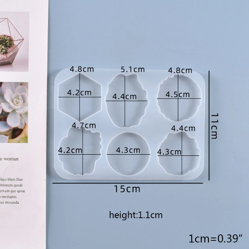 DIY Crafts Jewelry Decorations Making Tool Crystal Epoxy Resin Mold Cute Pet Ornaments Casting Silicone Mould
DIY Crafts Jewelry Decorations Making Tool Crystal Epoxy Resin Mold Cute Pet Ornaments Casting Silicone Mould