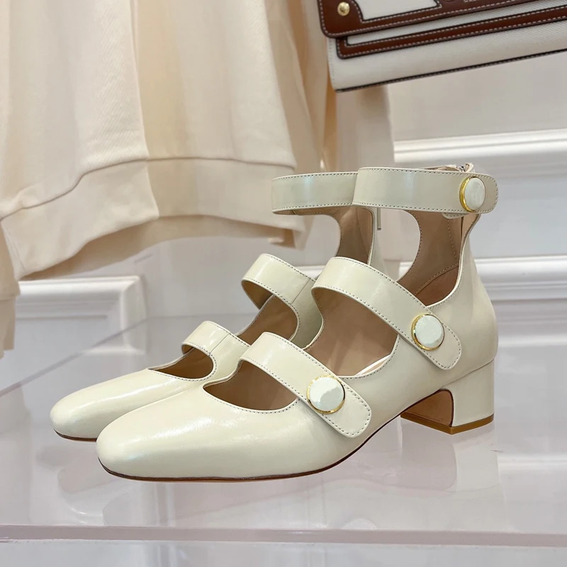 women shoes luxury brand high quality square head middle heel thick heel Roman retro women sandals summer 2021 female shoes
women shoes luxury brand high quality square head middle heel thick heel Roman retro women sandals summer 2021 female shoes