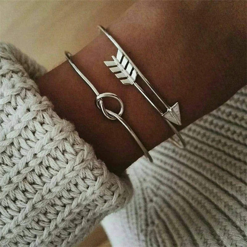 HAIMAITONG Gold Color Open Arrow Knotted Charms Bracelet Jewelry Valentines Gift Vintage Cuff Bracelet For Women Brief
HAIMAITONG Gold Color Open Arrow Knotted Charms Bracelet Jewelry Valentines Gift Vintage Cuff Bracelet For Women Brief
