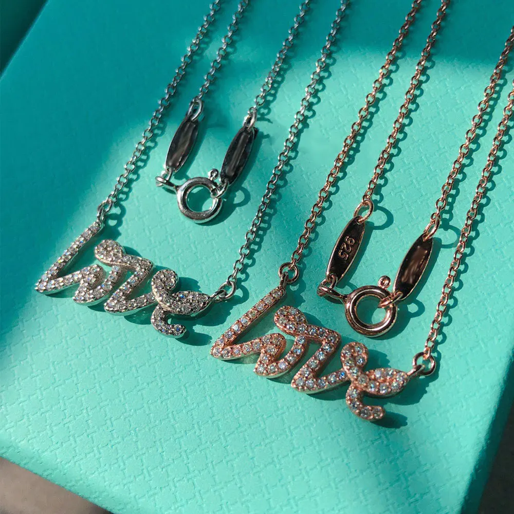 AYBS Real925 Necklaces High Quality Original 1:1 LOGO Shining Letter LOVE Necklace Woman TIF Luxury Jewelry Brand Hot Selling Tr
AYBS Real925 Necklaces High Quality Original 1:1 LOGO Shining Letter LOVE Necklace Woman TIF Luxury Jewelry Brand Hot Selling Tr