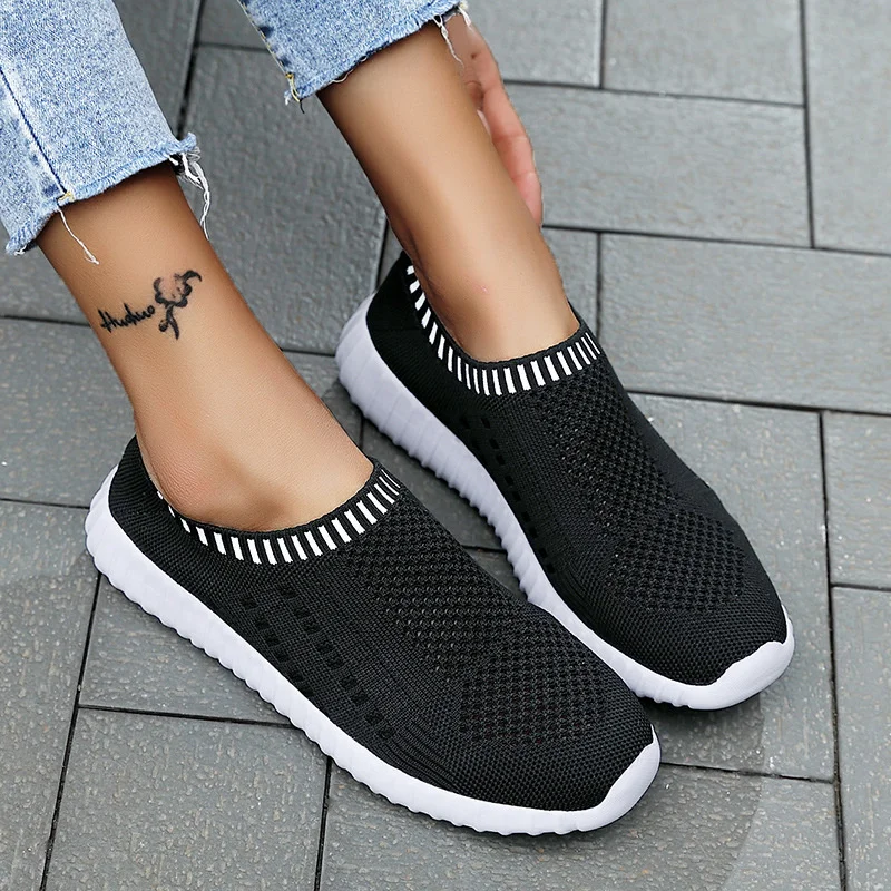 Socks Shoes Lightweight Flat Shoes Large Size Slip-on Comfortable Breathable Casual Sports Shoes Women's Shoes New 2021
Socks Shoes Lightweight Flat Shoes Large Size Slip-on Comfortable Breathable Casual Sports Shoes Women's Shoes New 2021