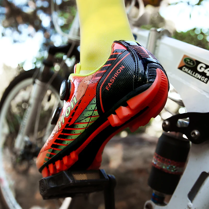 Self-Locking Profrssional MTB Cycling Shoes SPD Cleat Pedal Men Outdoor Breathable Cheap Bike Shoes Road Bicycle Racing Sneakers
Self-Locking Profrssional MTB Cycling Shoes SPD Cleat Pedal Men Outdoor Breathable Cheap Bike Shoes Road Bicycle Racing Sneakers