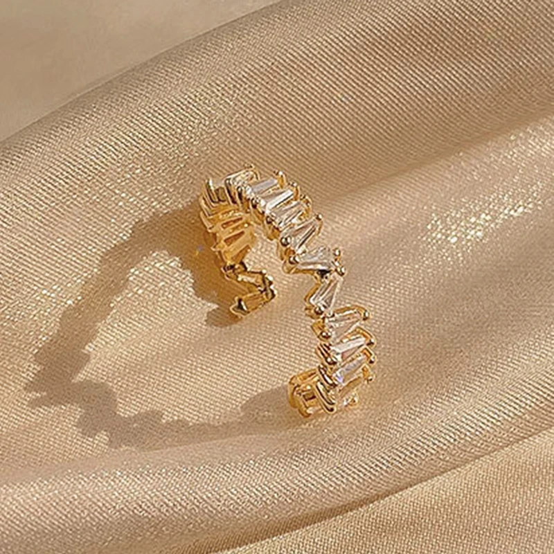 Korean Trendy 14k Gold Jewelry Real Gold Geometry Rings for Women Adjustable Open Design Micro Inlay AAA Shiny Zircon Ins Hot
Korean Trendy 14k Gold Jewelry Real Gold Geometry Rings for Women Adjustable Open Design Micro Inlay AAA Shiny Zircon Ins Hot