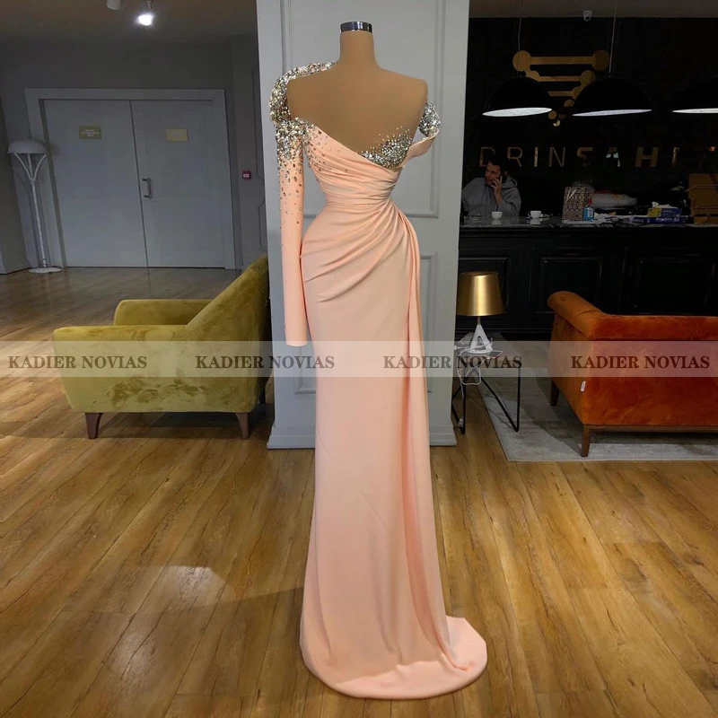 Kadier Novias Long Sleeves Pink Arabic Mermaid Evening Dress 2021 with Beads Robe Soiree Femme Vestidos Formales
Kadier Novias Long Sleeves Pink Arabic Mermaid Evening Dress 2021 with Beads Robe Soiree Femme Vestidos Formales