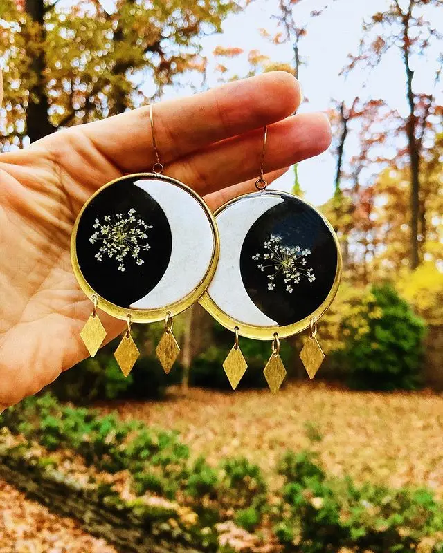 Real Flower Yin Yang Earrings,statement Earrings,resin Earrings,spiritual Jewellery, Gift for Friend,festival
Real Flower Yin Yang Earrings,statement Earrings,resin Earrings,spiritual Jewellery, Gift for Friend,festival