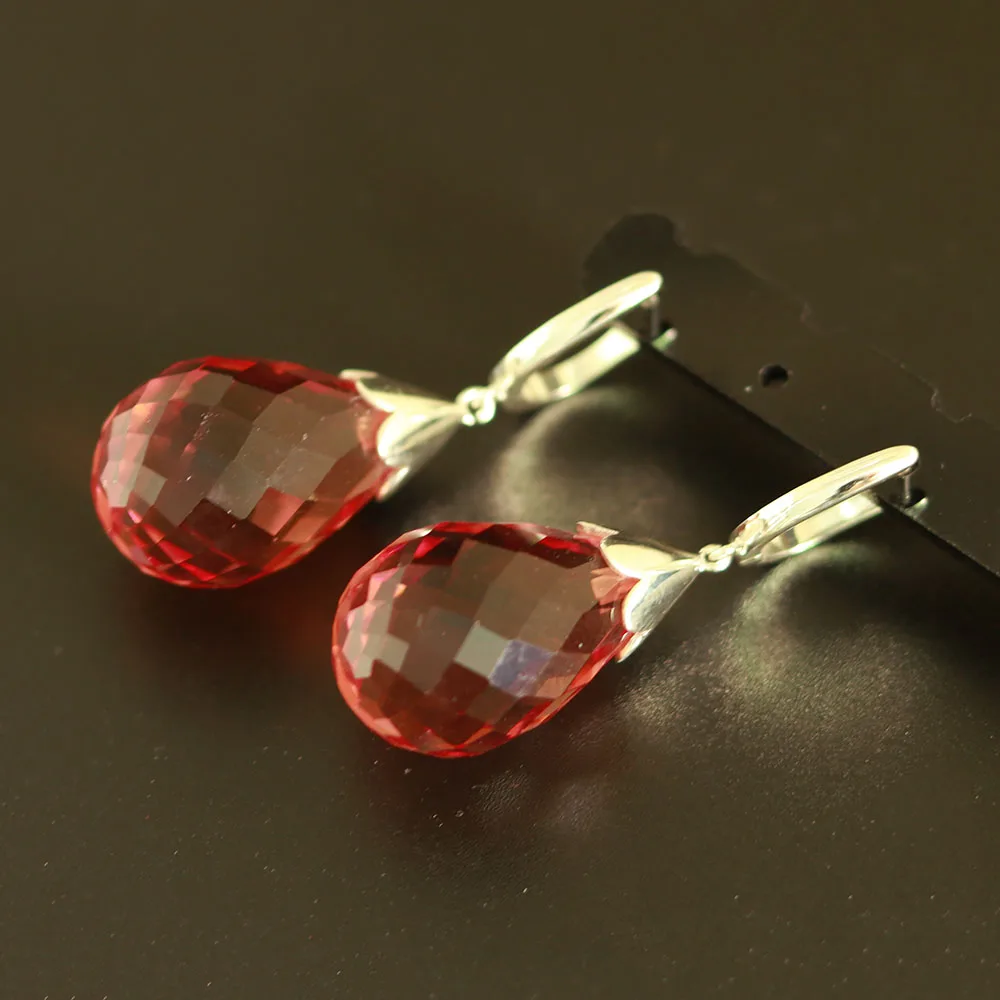 MH New Color Change zultanite Long water droplets earrings created gemstone jewelry 925 sterling silver for women lady wedding
MH New Color Change zultanite Long water droplets earrings created gemstone jewelry 925 sterling silver for women lady wedding