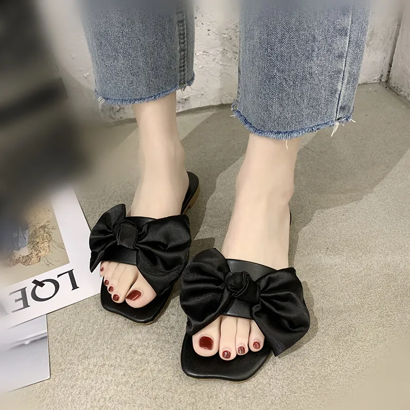 Slippers Casual Butterfly-Knot Flat Shoes Female Summer Clogs Woman Low Pantofle Slides Luxury Beach 2021 Rubber Basic Butterfly
Slippers Casual Butterfly-Knot Flat Shoes Female Summer Clogs Woman Low Pantofle Slides Luxury Beach 2021 Rubber Basic Butterfly