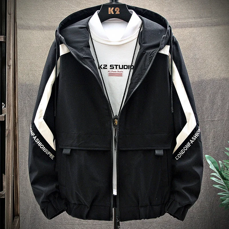 Coats & Jackets
Coats & Jackets