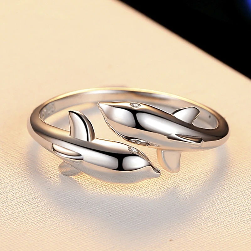 2021 New Silver Fashion Double Dolphin Animal Ladies`finger Rings Jewelry Women Open Ring No Fade Copper Animal Rings Gift
2021 New Silver Fashion Double Dolphin Animal Ladies`finger Rings Jewelry Women Open Ring No Fade Copper Animal Rings Gift