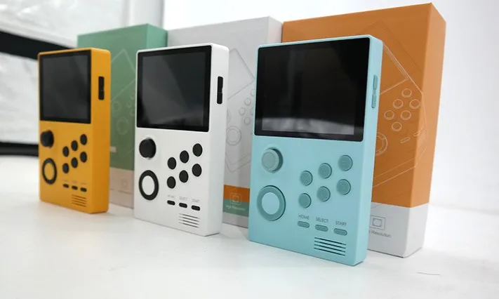 Pandora's Box Android supretro handheld game console TV IPS screen for n64/ps games 3D games WiFi download many games TF card
Pandora's Box Android supretro handheld game console TV IPS screen for n64/ps games 3D games WiFi download many games TF card