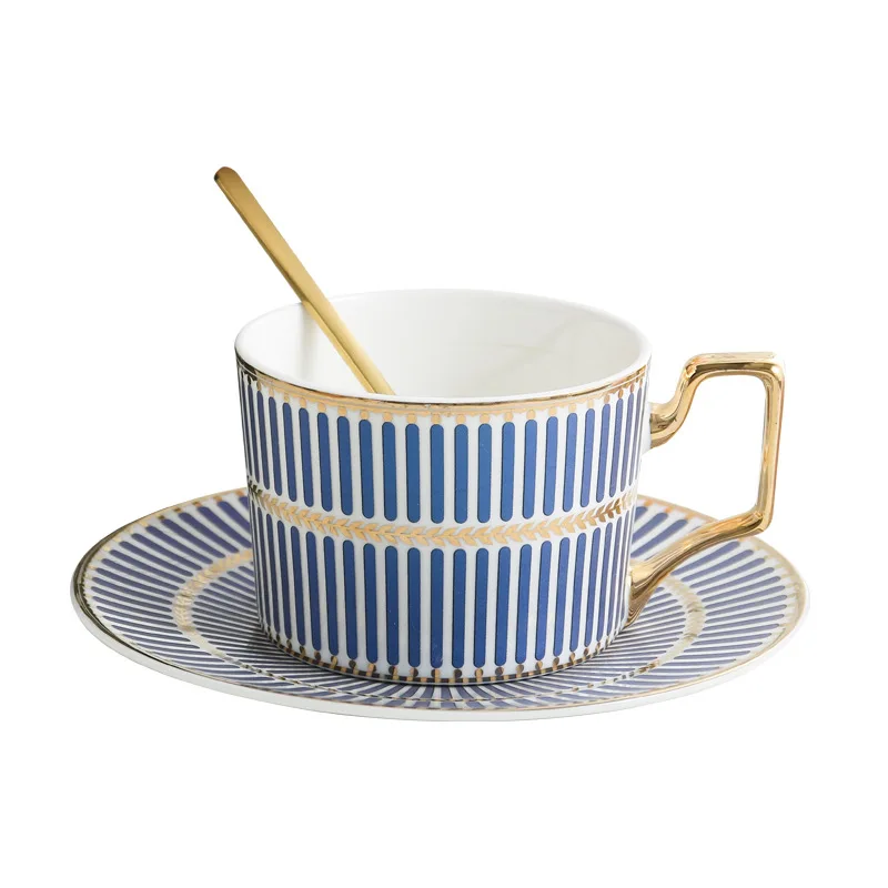 Creative dazzling gold ceramic coffee cup Phnom Penh European English English coffee cup afternoon tea cup tea cup with spoon
Creative dazzling gold ceramic coffee cup Phnom Penh European English English coffee cup afternoon tea cup tea cup with spoon
