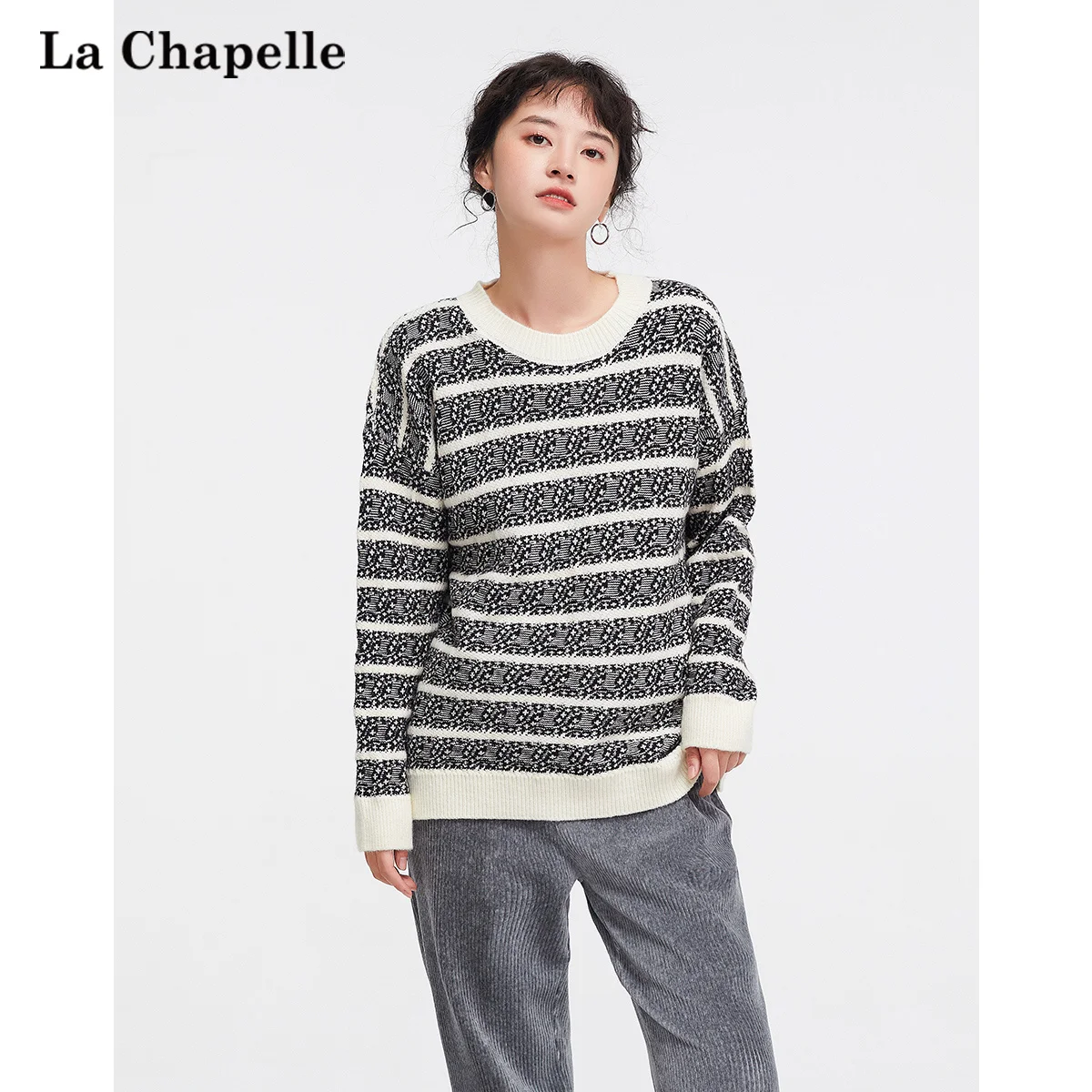 loose Pullover jacquard sweater women's 2021 spring autumn new lazy style sweater
loose Pullover jacquard sweater women's 2021 spring autumn new lazy style sweater