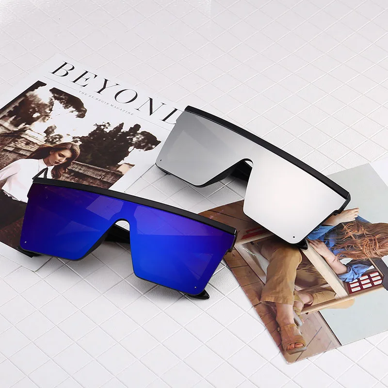 New Women Big Frame Square Flat Top Rivet Sun Glasses Oversized Sunglasses Female Men Vintage Mirror Shades Gradient UV400
New Women Big Frame Square Flat Top Rivet Sun Glasses Oversized Sunglasses Female Men Vintage Mirror Shades Gradient UV400
