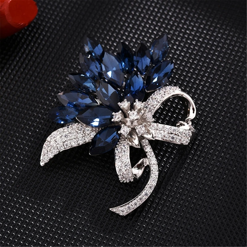 Dark Blue Flower Brooches for Women Vintage Fashion Style Elegant Wedding Pins Party Brooch Accessories
Dark Blue Flower Brooches for Women Vintage Fashion Style Elegant Wedding Pins Party Brooch Accessories
