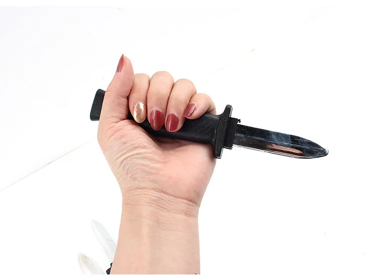 Moving the knife April fool's day trick toys simulation contraction spoof scary dagger magic props
Moving the knife April fool's day trick toys simulation contraction spoof scary dagger magic props