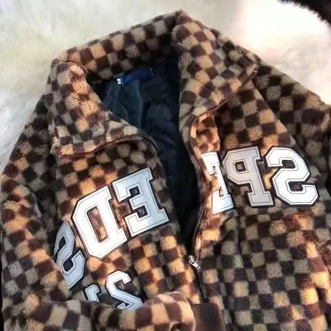 Plaid Letter Embroidery Oversized Cardigan Jacket Women Long Sleeve Casual Streetwear Woman Jackets Warm Winter Coat Women Tops 
Plaid Letter Embroidery Oversized Cardigan Jacket Women Long Sleeve Casual Streetwear Woman Jackets Warm Winter Coat Women Tops