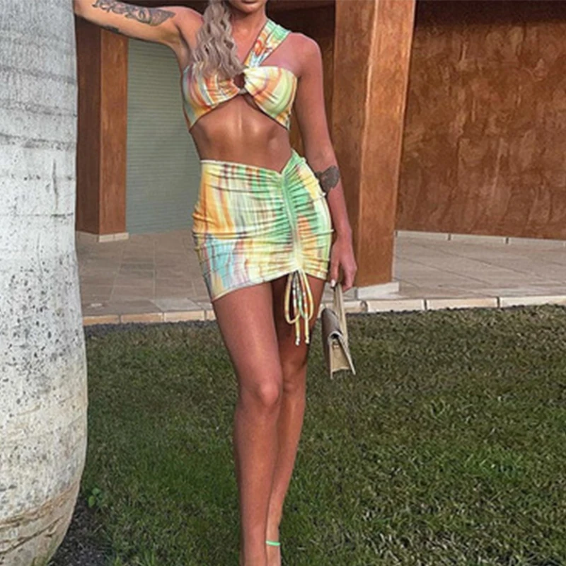 2pcs Set Vacation Outfit Tie Dye Sleeveless One Shoulder Bandage Crop Tops + Ruched Drawstring Mini Skirt Slim Fit Casual Boho
2pcs Set Vacation Outfit Tie Dye Sleeveless One Shoulder Bandage Crop Tops + Ruched Drawstring Mini Skirt Slim Fit Casual Boho