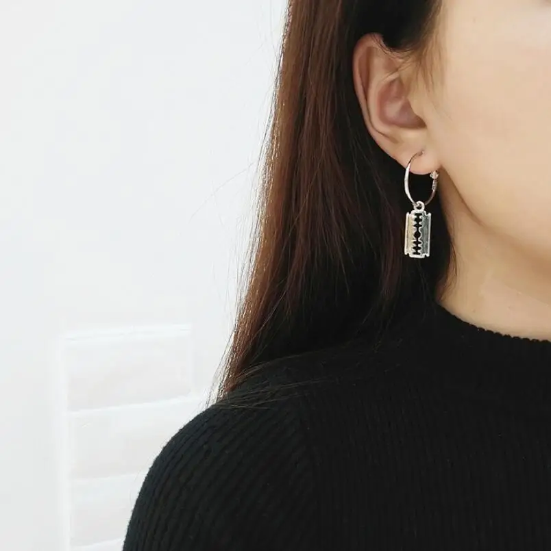 Simple Metal Tassels Chain Pin cross Pendant Earrings For Women Girls Geometric Asymmetry Personality Ear Circle Ear Jewelry
Simple Metal Tassels Chain Pin cross Pendant Earrings For Women Girls Geometric Asymmetry Personality Ear Circle Ear Jewelry