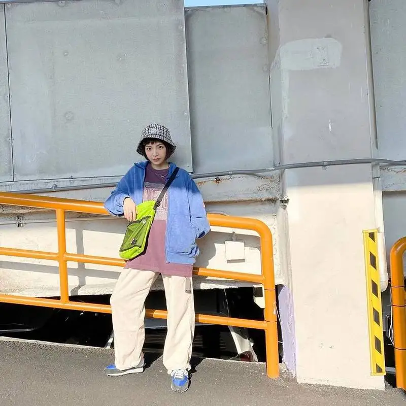 Куртка cavempt 20ss для мужчин и женщин, высококачественное голубое пальто с эффектом потертости, модная уличная одежда, повседневные свитшоты и...
Куртка cavempt 20ss для мужчин и женщин, высококачественное голубое пальто с эффектом потертости, модная уличная одежда, повседневные свитшоты и...