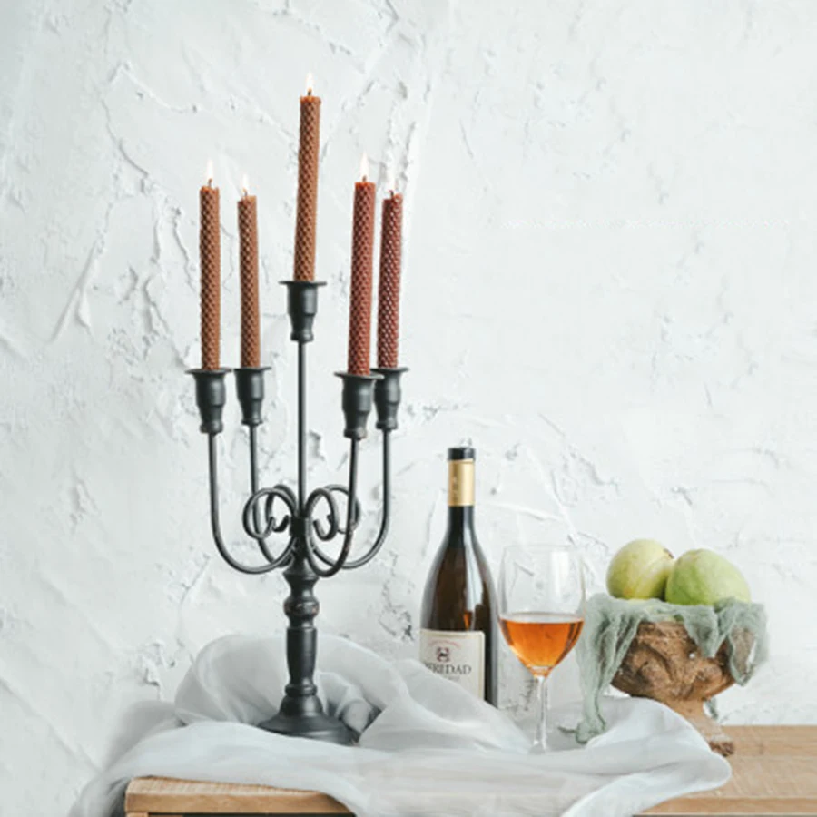Retro Metal Candelabra European Romantic Valentine's Day Candle Holder Dinner Iron Vintage CandlestickNordic Home Decor AA60ZT
Retro Metal Candelabra European Romantic Valentine's Day Candle Holder Dinner Iron Vintage CandlestickNordic Home Decor AA60ZT
